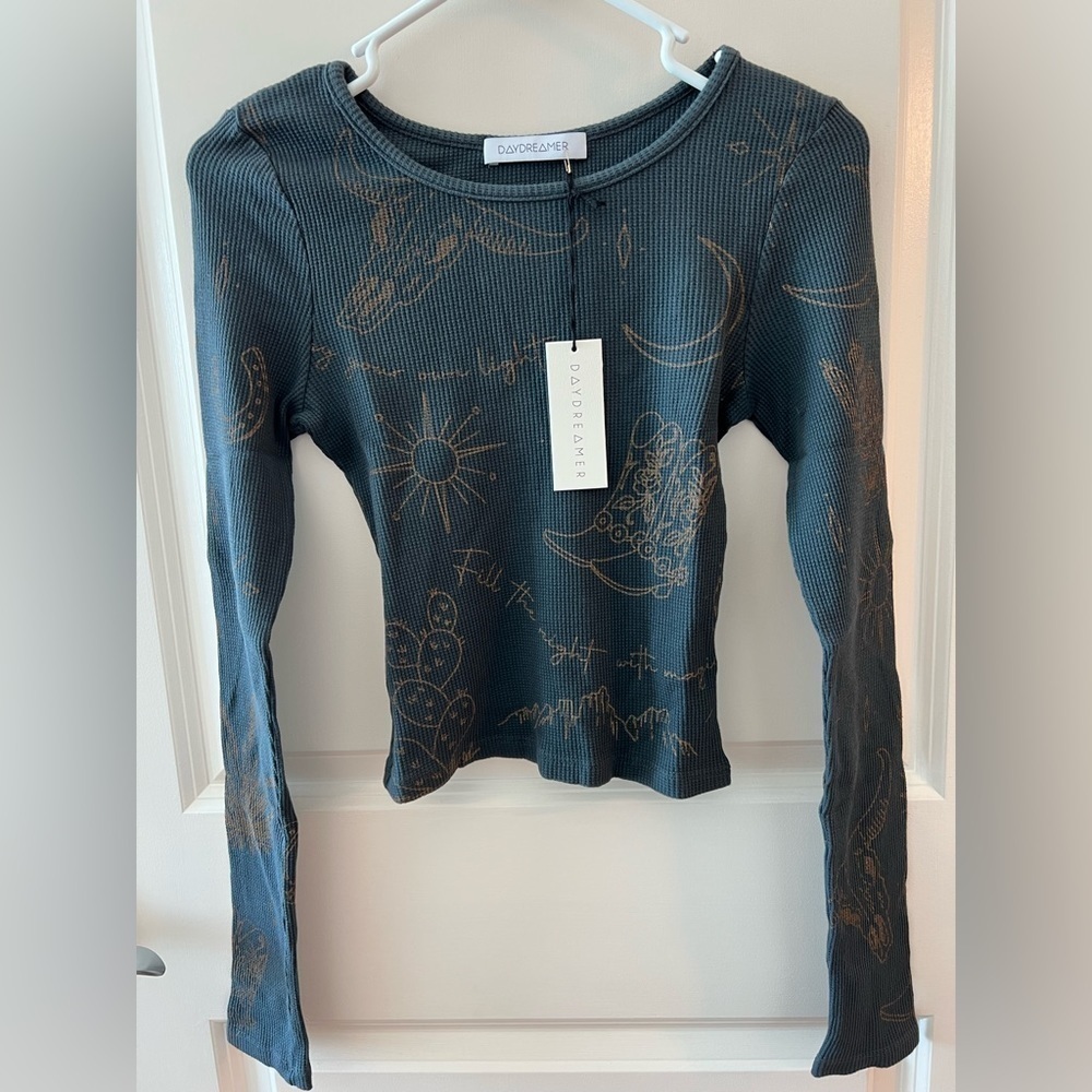 Daydreamer Western Long Sleeve NWT Thermal Crop - Picture 2 of 16